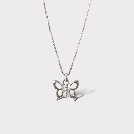 Collar mariposa plata